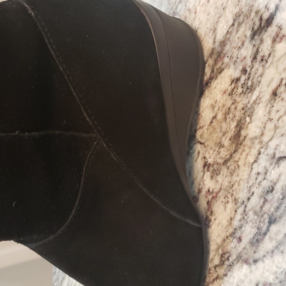 Liz Claiborne Flex High Boot - Picture 6 of 16